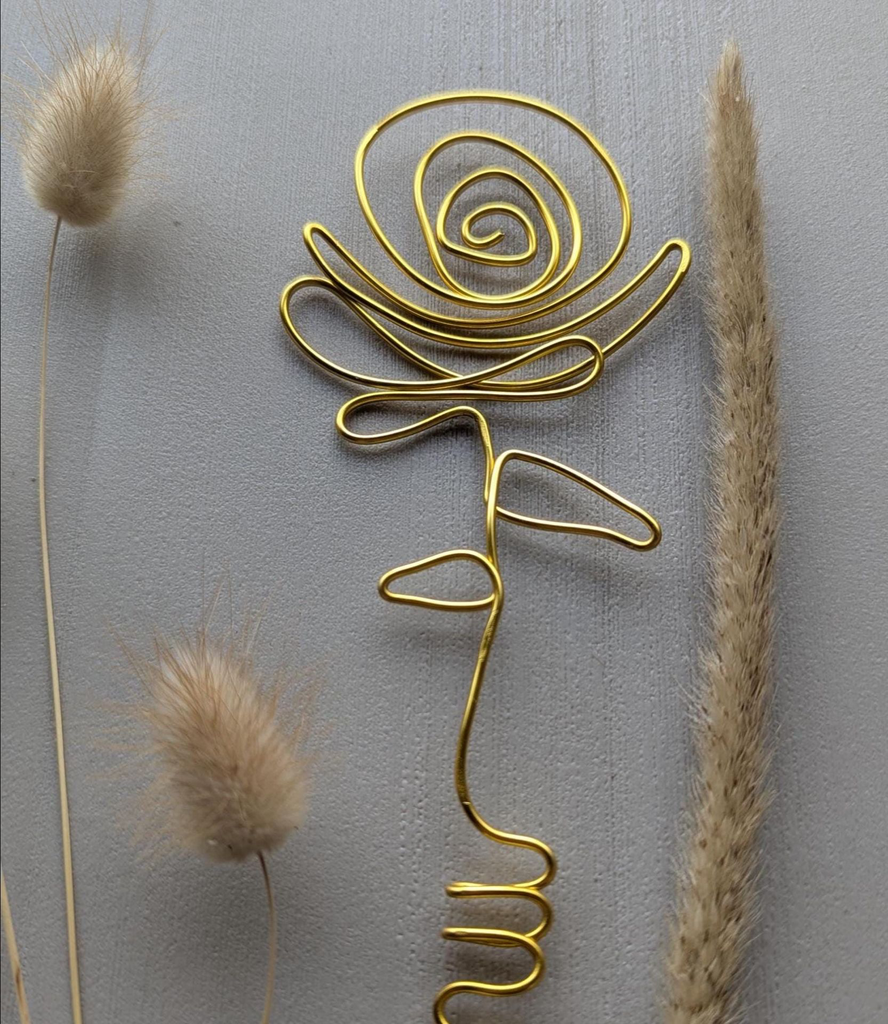 rose prénom fil aluminium cadeau remerciement personnalisé