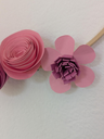 detail roses papier spirale mauve rose couronne personnalisee