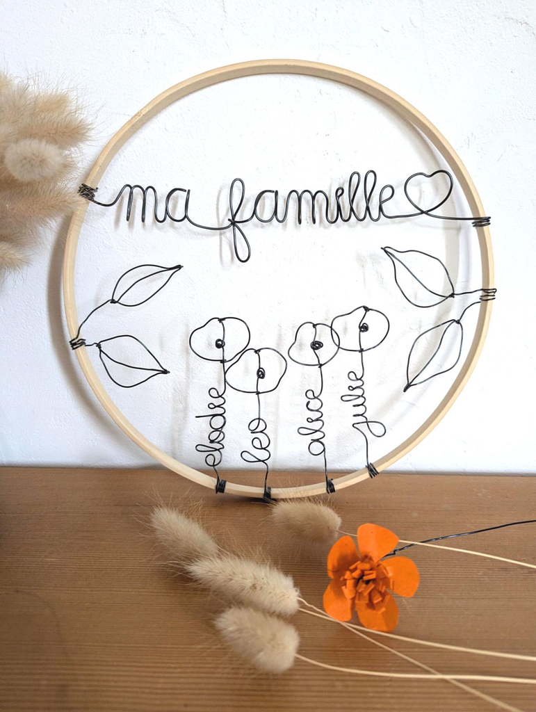 couronne ma famille prenoms fil de fer noir decoration murale fait main France