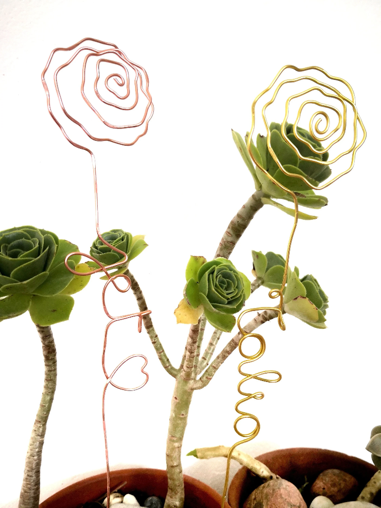 rose minimaliste prénom message fil metal cadeau original France