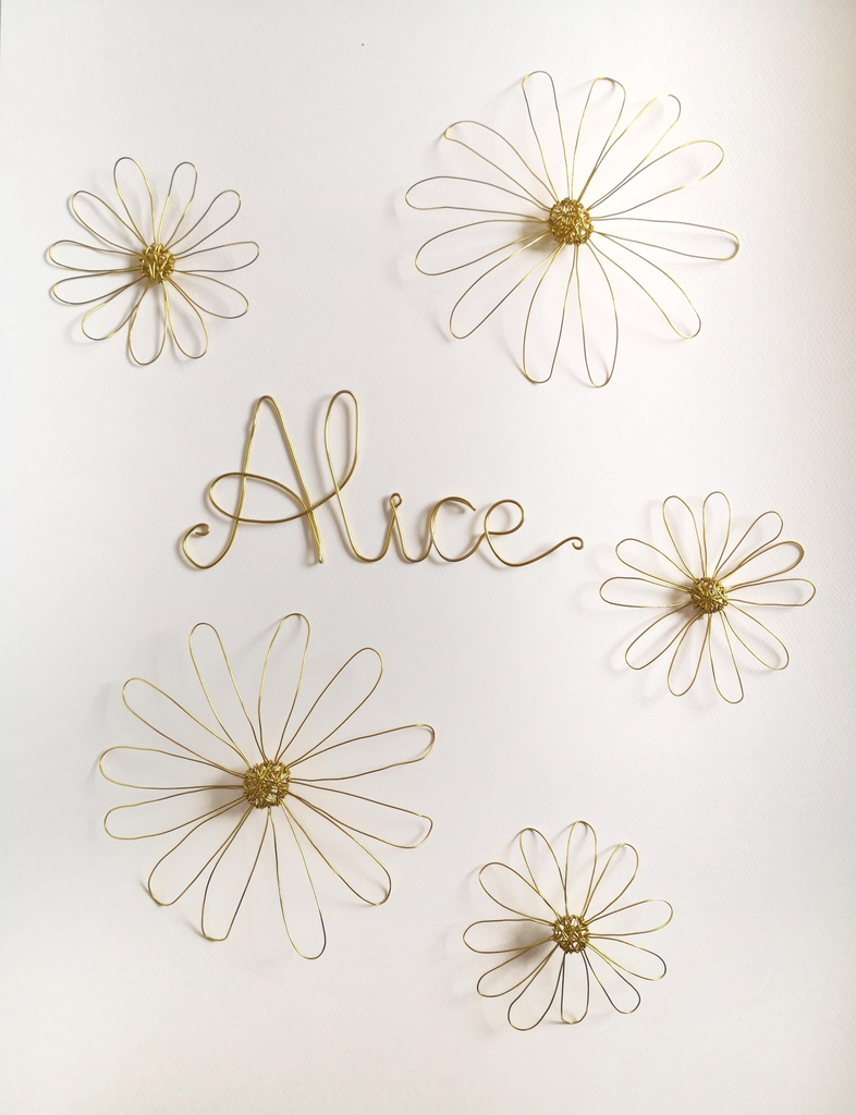 Prénom Fleuri Personnalisable en Fil de Métal Doré