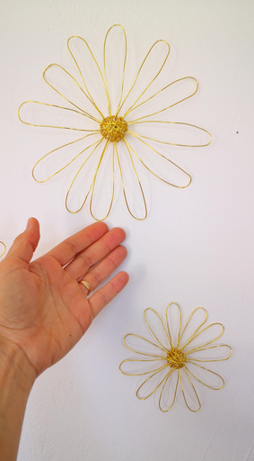 Fleurs Murales Marguerites XXL en Fil de Métal Doré ou Noir